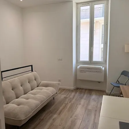 Duplex Centre Διαμέρισμα *