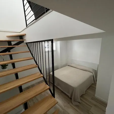 Duplex Centre *