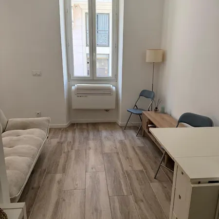 Duplex Centre Διαμέρισμα