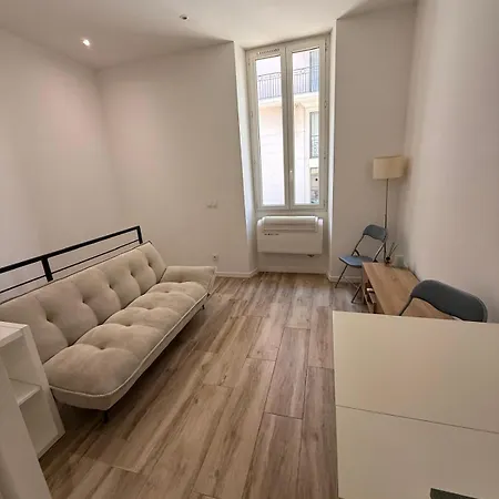 Duplex Centre